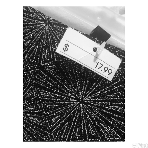 Sparkly mini fitted skirt - Picture 3 of 4